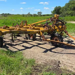 Anderson 1500 Series Cultivator w/ Harrows
 UNRESERVED