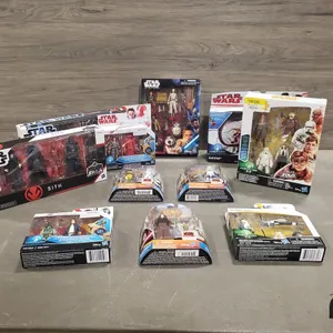 Box w/ Star Wars Rathar Toy & Misc. Mini Toy Figure Sets
 UNRESERVED