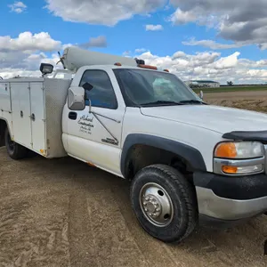 2002 GMC 3500 Service Truck
 UNRESERVED