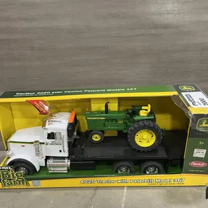 John Deere 1/16 Big Farm Peterbilt 367 w/ 4020 Tractor Toy
 UNRESERVED