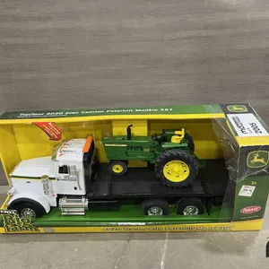 John Deere 1/16 Big Farm Peterbilt 367 w/ 4020 Tractor Toy
 UNRESERVED