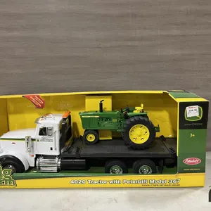 John Deere 1/16 Big Farm Peterbilt 
 UNRESERVED