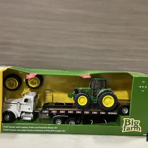 John Deere 1/16 Big Farm Peterbilt 367 w/ Lowboy & 7430 Tractor Toy
 UNRESERVED