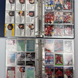 Vintage Hockey Card Collection Lot in 2 Binders – NHL Stars & Montreal Canadiens