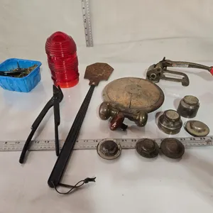 Signode ST-d steel strapping tensioner, Strapping Cutter, Emergency  Light, Fly Swatter, Wooden Disc
