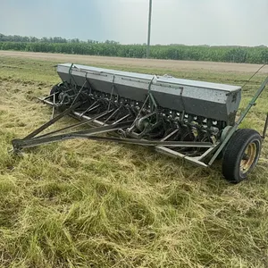 John deere model b drill seeder 14’