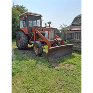 International 706 Diesel Tractor with 7'4" Loader Blade, Running