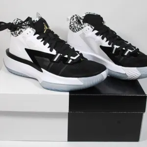 NIKE AIR JORDON ZION 1 GEN ZION SNEAKERS