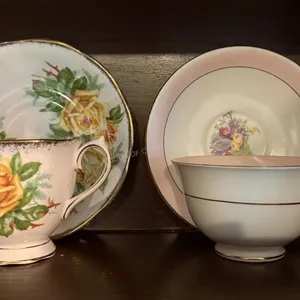 Teacups & Saucers