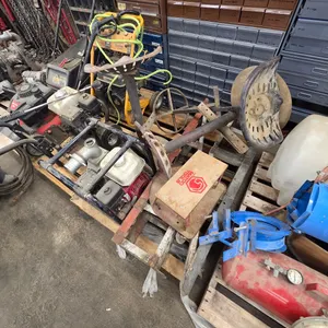 2" Pump w/ Honda GX engine & 4) shop stools w/ ramps