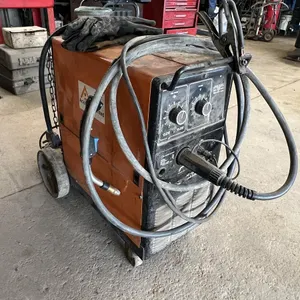 Acklands Ak-Matic 1250 Arc/Mig Welder
 UNRESERVED