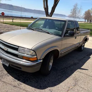 1998 Chevy S10 Pickup (No Title)