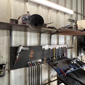 Shelf of Air Tools & Misc.
 UNRESERVED