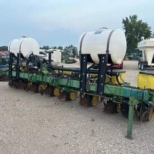 JOHN DEERE 8 ROW 30IN PLANTER