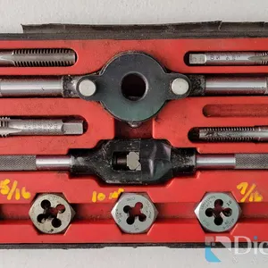 CRAFTSMAN TAP AND HEXAGON DIE SET
