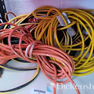 LOT OF (5) EXTENSION CORDS