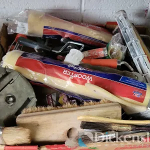 PAINTING TOOLS AND ACCESSORIES