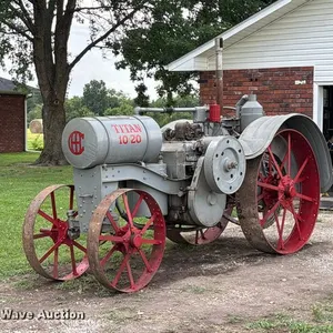 1921 International Harvester Titan 10-20 tractor