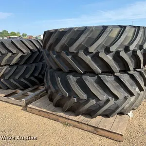 (4) Fendt 1050 tractor tires