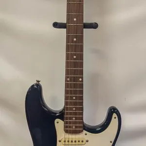 FENDER SQUIER STRATOCASTER ELECTRIC