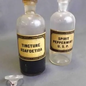 Antique Glass Pharmaceutical Medicine Bottle w/Lid