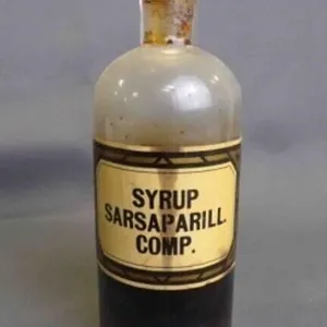 Antique Glass Pharmaceutical Medicine Bottle w/Lid