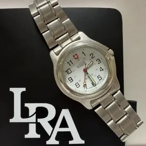 Vintage Bijoux Terner Field Watch