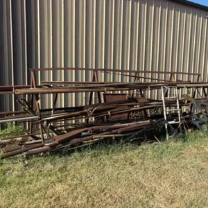 Assort of Pipe/Metal With Stand
