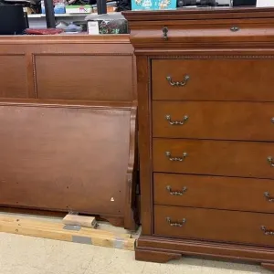 6 Drawer Dresser with Matching Bed Frame