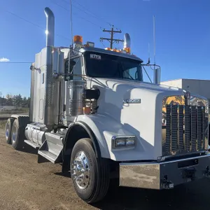 2015 Kenworth T800 T/A Sleeper Semi Truck
 UNRESERVED