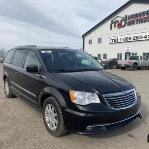 2015 Chrysler Town & Country Van
 RESERVE LIFTED