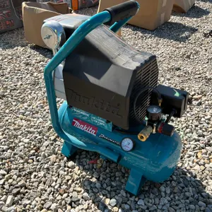 MAKITA MAC700-B-C AIR COMPRESSOR