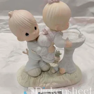 (1) PRECIOUS MOMENTS FIGURINE "YOUR LOVE IS SO UPLIFTING"
