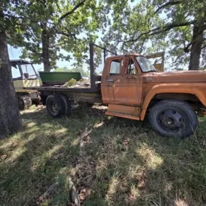 F600 Flatbed Truck with Lift -late 60s - early 70s