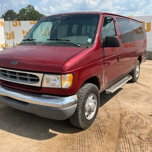 1998 FORD E-350 CLUB WAGON XLT PASSENGER VAN 2WD VIN: 1FBSS31S4WHB39647