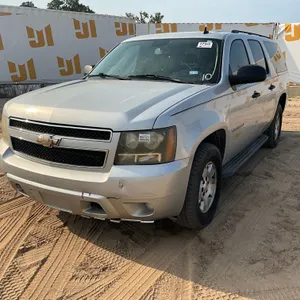 2010 CHEVROLET SUBURBAN LS 1500 VIN: 1GNUCHE07AR158520 RWD