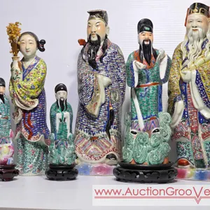 20th Century Porcelain Chinese Figurines. Tallest figure is 13" The smallest is 5.5". A1-6