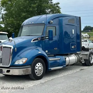 2019 Kenworth T680 semi truck