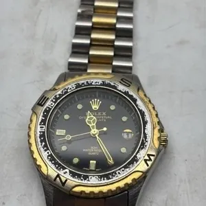 Mens estate watch worn out condition