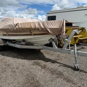 1982 17' Silverline Inboard Boat & 1980 Midwest S/A Boat Trailer