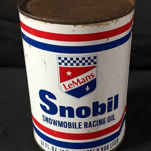 FULL QUART LEMANS SNOBIL SNOWMOBILE RACING OIL CAN EDGERTON WISCONSIN