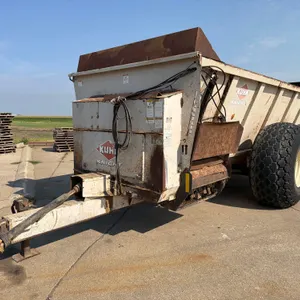 Kuhn Knight 8140 Pro Twin Slinger Manure Spreader