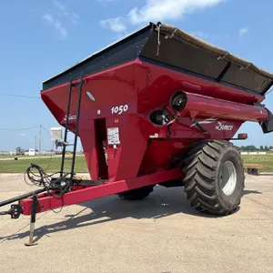 Demco 1050 Grain Cart