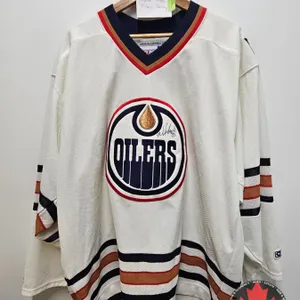 Autographed Hockey Jersey : Mike Comrie - Oilers (Size XL) (No COA)
