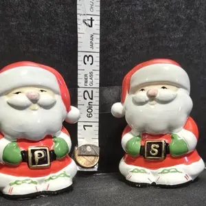 Santa Claus S/P Shakers Vintage Christmas