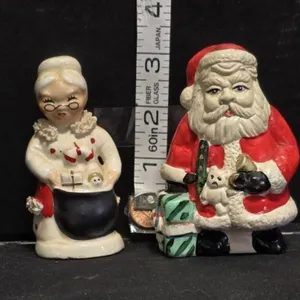 Santa & Mrs. Claus Salt & Pepper Shakers