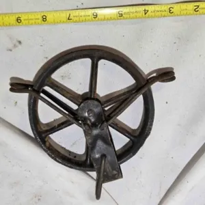 Cast iron pulley, 5" across