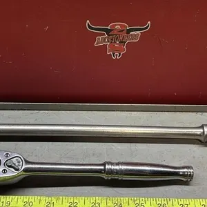 Snap-On 1/2� Drive Rachet & Swinghandle.