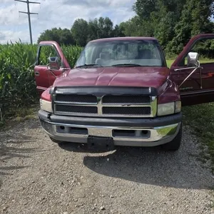 Dodge Ram Pickup 2500 1996 8L gas 170,645 m