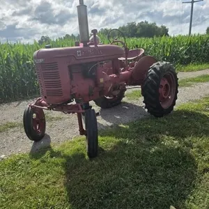Farmall McComick A wide front